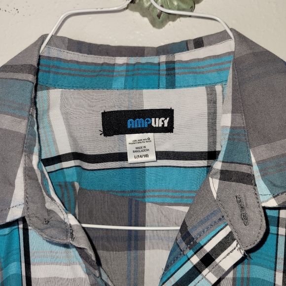 4for$20🤑Amplify Button down shirt - Picture 3 of 7